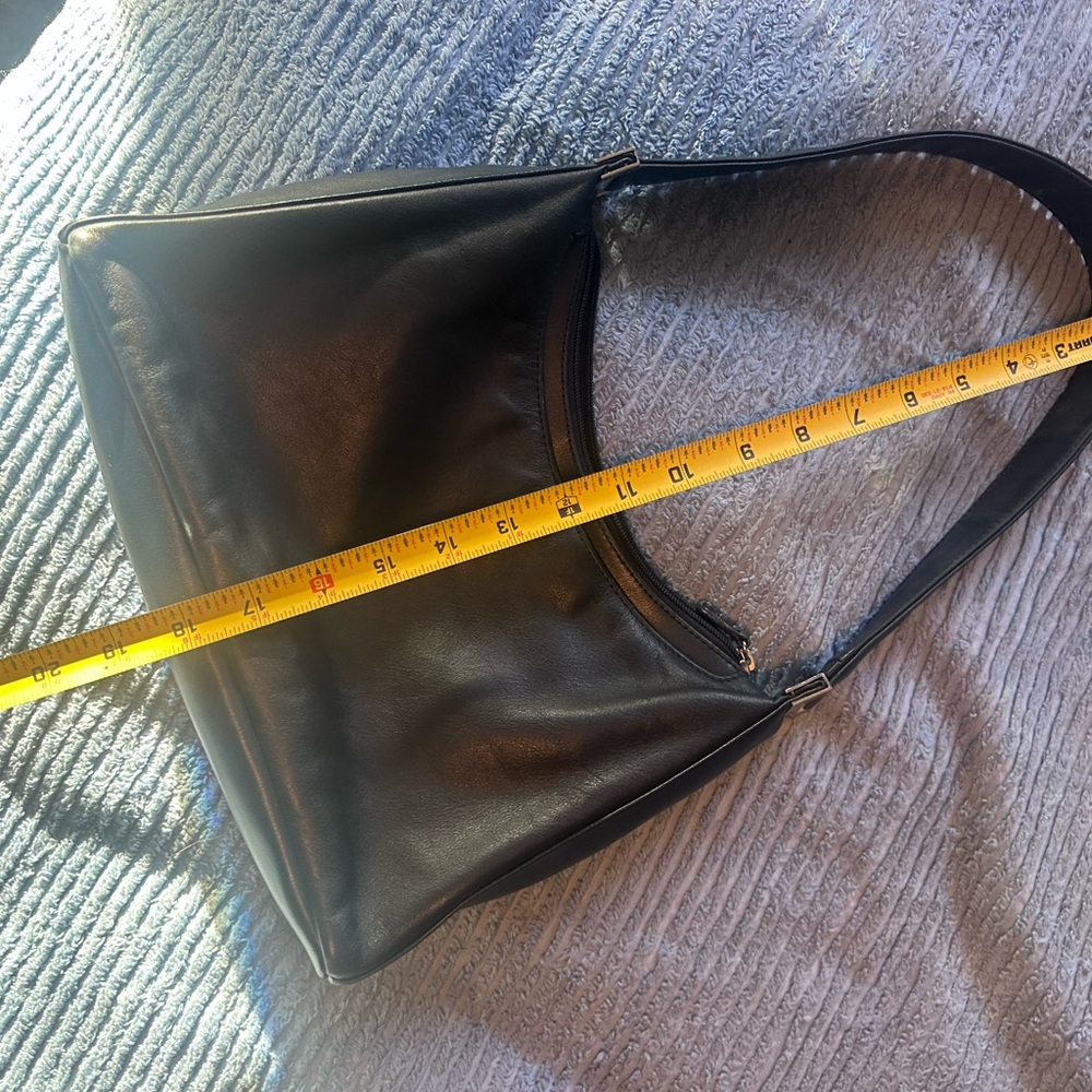 Aurielle Black Leather Shoulder Bag - Picture 7 of 8